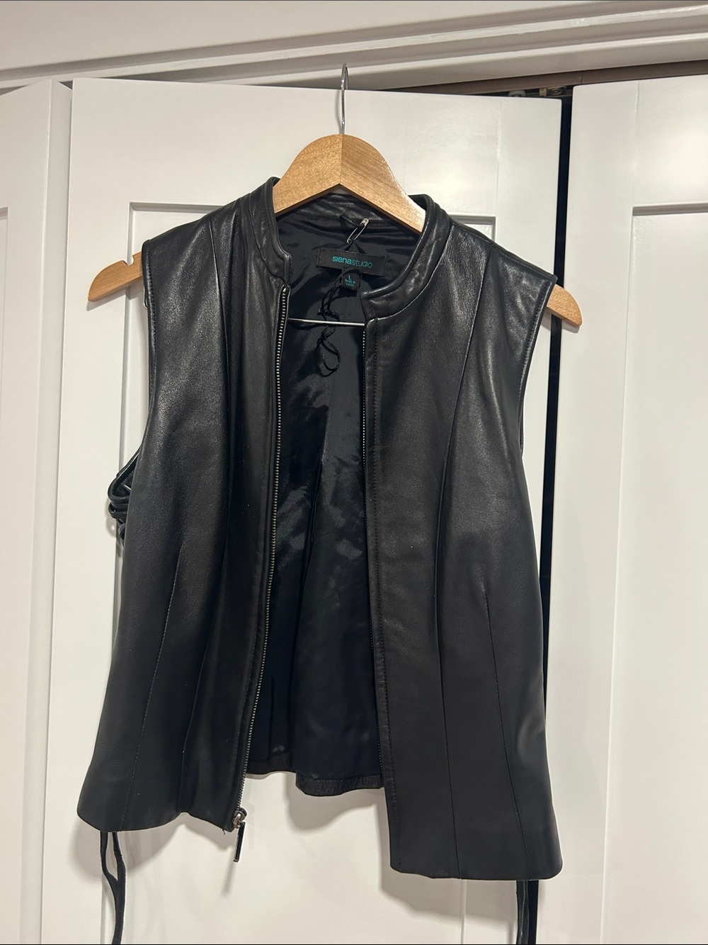 Siena Studio Black Sleeveless Real Leather Zip Vest
